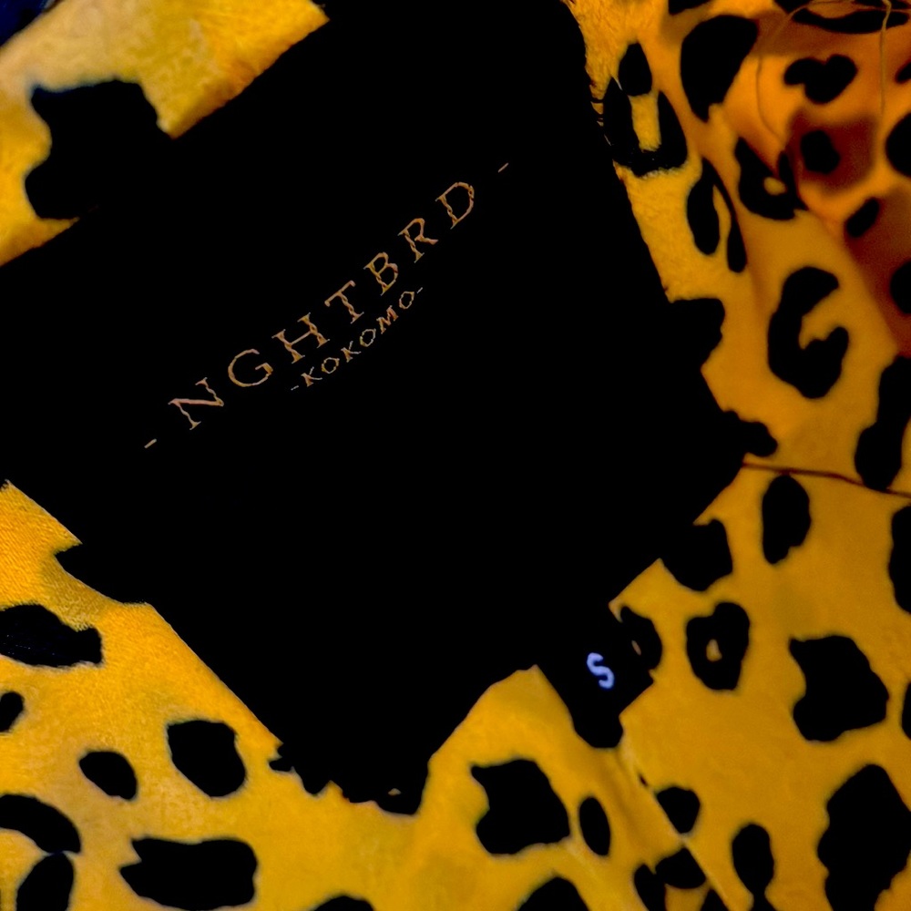 Leopard Wrap Blouse - Picture 5 of 5
